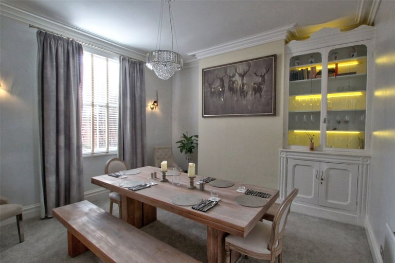 ** Move in today ** 1 double bedroom for rent