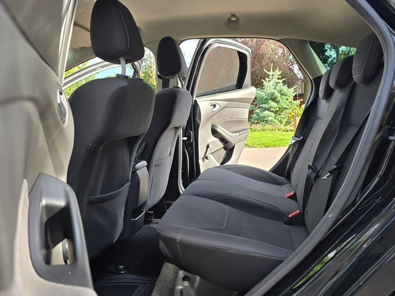 2016 Ford Focus 1.0 Manual Zetec EcoBoost 61000 Miles. NAV . PX OK. Petrol 5dr hatchback. HATCHBA...