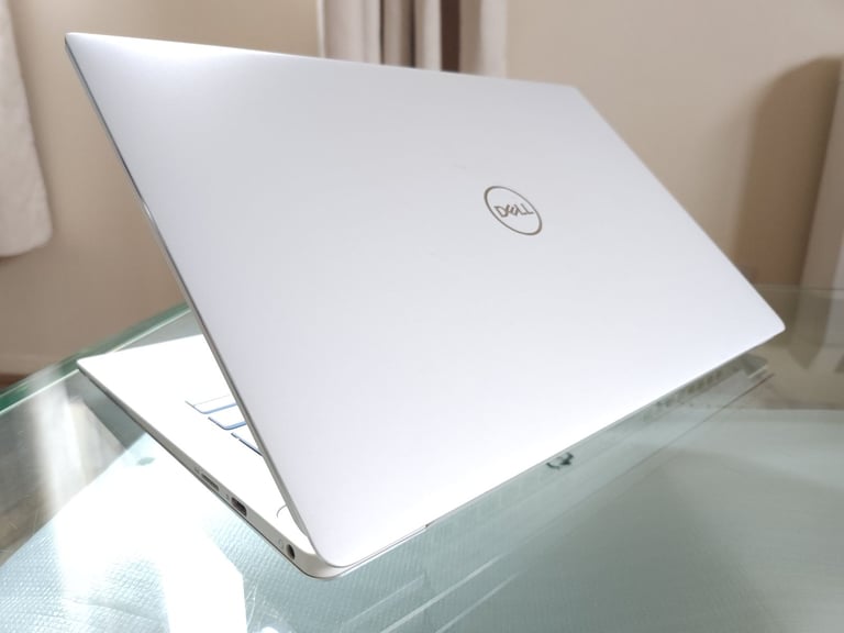 ❤️ Dell XPS 13 7390 4K Touchscreen i7-10510U 16GB RAM 512GB SSD Alpine White Carbon Fibre Laptop