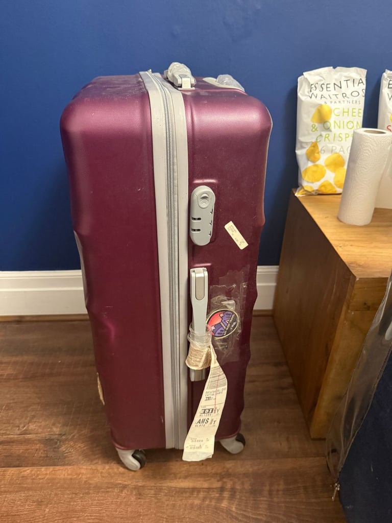 image for Hard Shell Suitcase – Lightweight & 360° Spinner Wheels