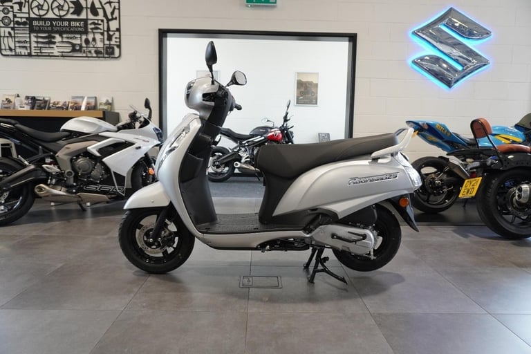 Suzuki Address 125, 2025, Platinum Silver. IN STOCK NOW