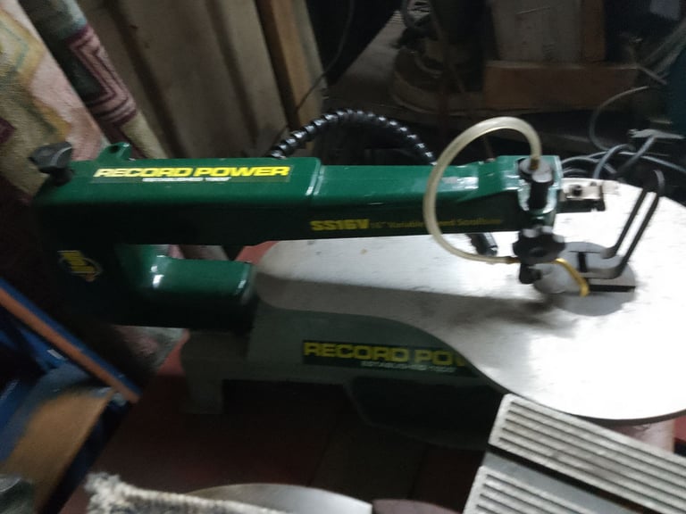 Record power Scroll saw