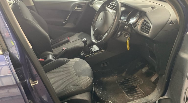 2014 Citroen C3 1.2 VTi Selection 5dr HATCHBACK Petrol Manual