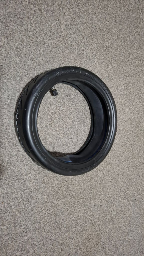 Spare electric scooter tyre and inner tube