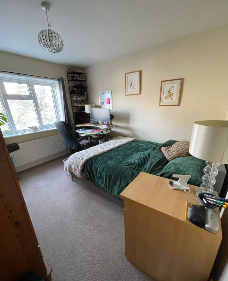 Lovely room to rent in Charminster 
