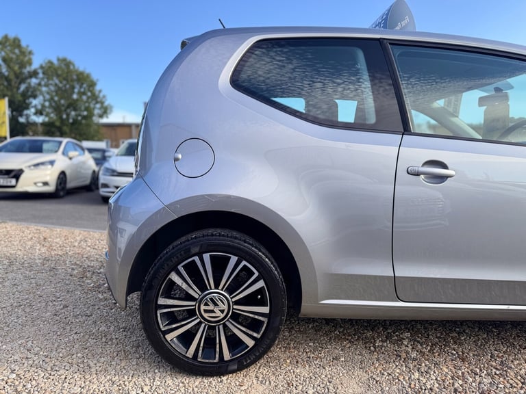 2017 Volkswagen up! 1.0 90PS High Up 3dr HATCHBACK Petrol Manual