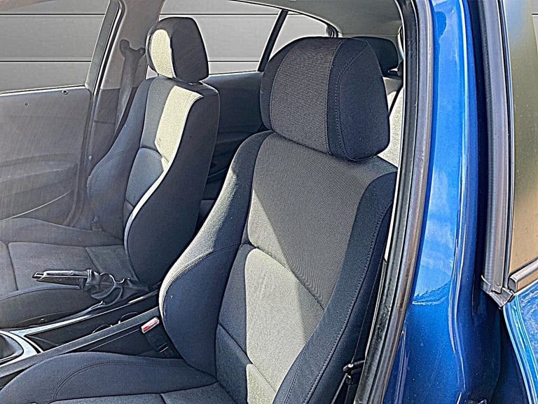 2005 BMW 1 Series 120d Sport 5dr HATCHBACK Diesel Manual