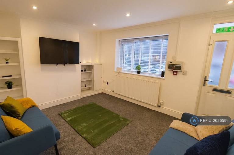 4 bedroom house in Bowthorn Road, Cleator Moor, CA25 (4 bed) (#2636591)