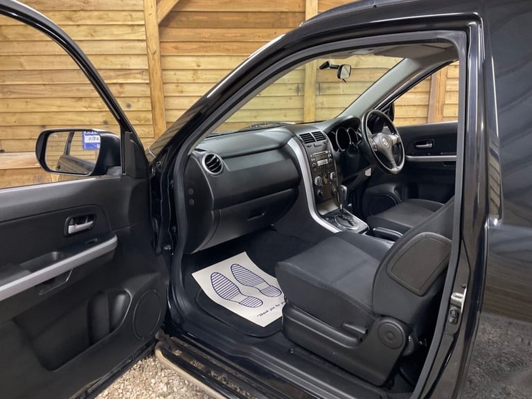 2010 Suzuki Grand Vitara 2.4 VVT SZ4 3dr Auto ESTATE PETROL Automatic