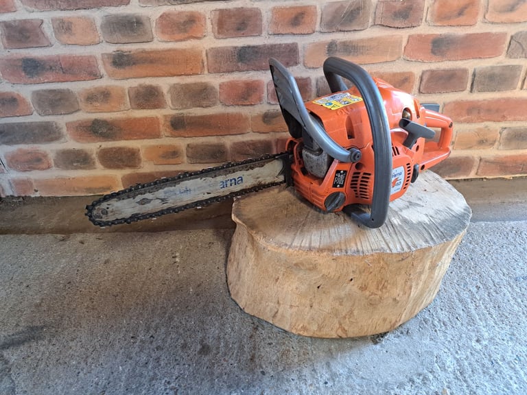 Husqvarna 240 chainsaw 