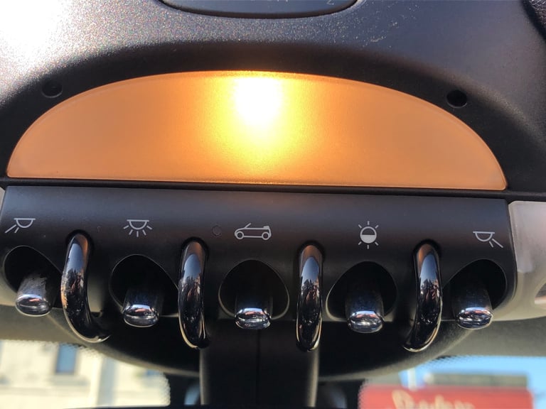 2011 MINI Convertible 1.6 Cooper [122] 2dr CONVERTIBLE Petrol Manual