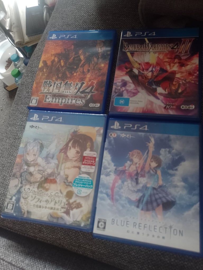 Large new and sealed/new Japanese D's 3ds ps3-4 vita games super Famicom games bundle 