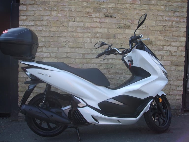 2019 Honda WW 125-A,PCX 125,Only 5,400 miles from new | in Woodford, London  | Gumtree