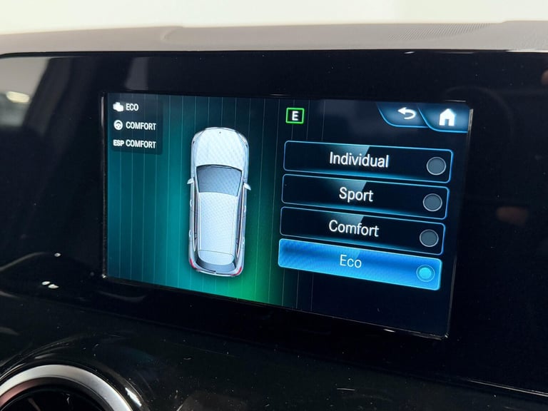 2020 Mercedes-Benz GLA 1.3 GLA200 Sport SUV 5dr Petrol 7G-DCT Euro 6 (s/s) (163 ps) HATCHBACK Pet...