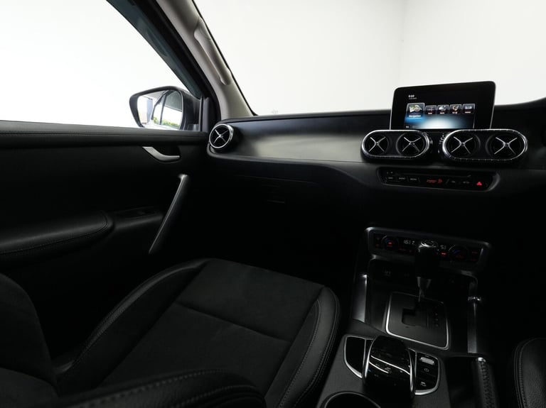  Mercedes-Benz X-Class 2.3 CDI Power Auto 4MATIC Euro 6 4dr Diesel Automatic