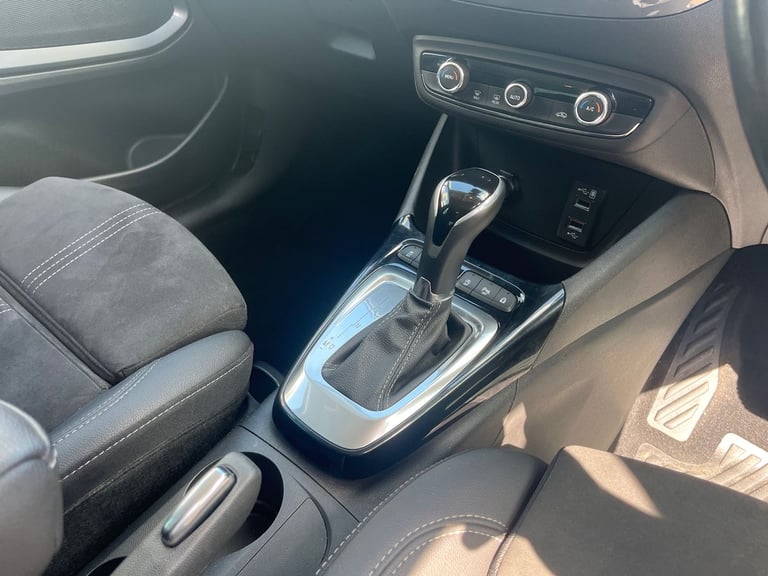 2022 Vauxhall Crossland Crossland 1.2T Ultimate 5dr Hatchback Petrol Automatic