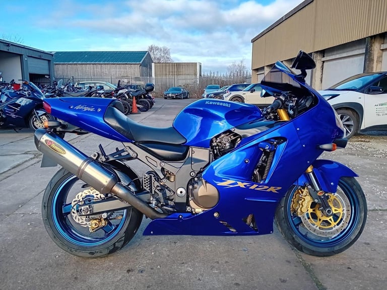 2000 W KAWASAKI ZX12R ZX1200-A1 ZX 1200 R HYPER SPORTS TOURING STUNNING EXAMPLE