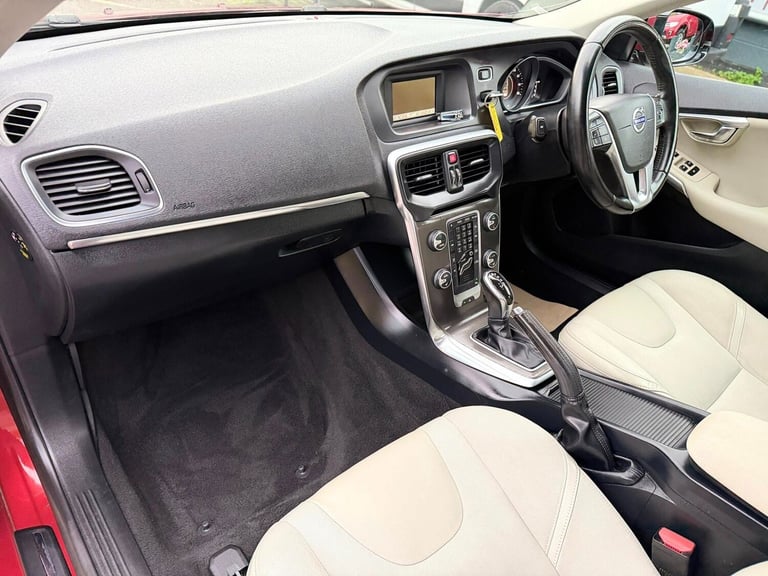 2013 Volvo V40 D3 SE 5dr Geartronic HATCHBACK Diesel Automatic