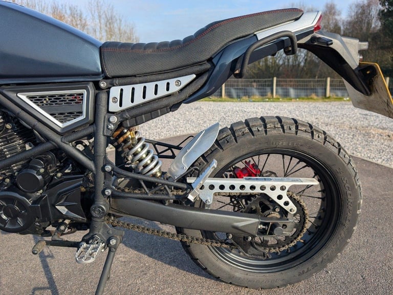 2021 HERALD Brat 250