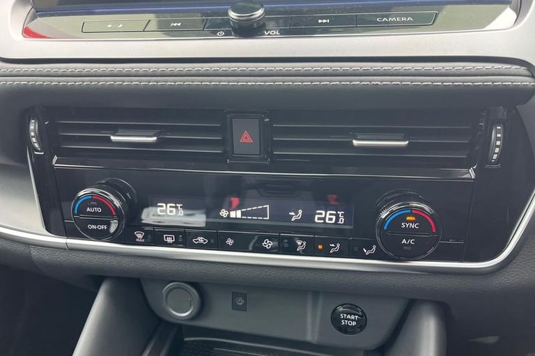 2025 Nissan Qashqai 1.5 E-Power N-Connecta [Glass Roof] 5dr Auto Automatic Hatchback Hybrid Autom...