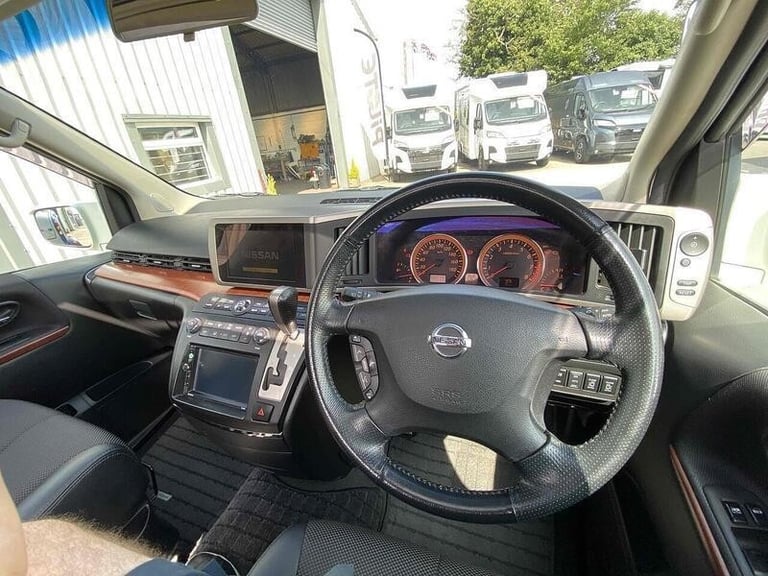 Nissan  0.0  MPV 