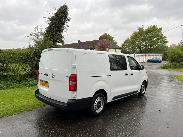 November 2024 Vauxhall Vivaro 2.0 3100 Prime XL Crew (145) Double Cab – 5 Seater
