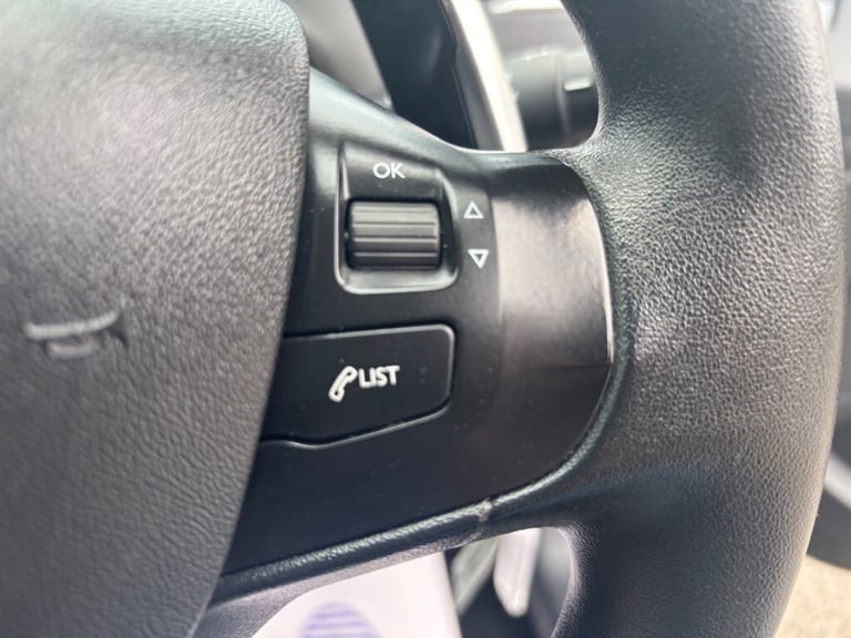2014 Peugeot 208 1.4 e-HDi Active Hatchback 5dr Diesel EGC Euro 5 (s/s) (70 ps) Hatchback Diesel ...