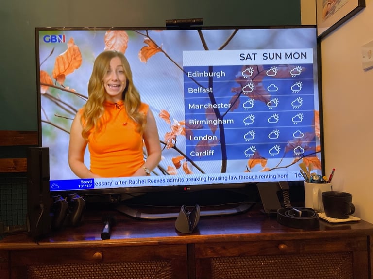 55inch lg smart tv with surround sound