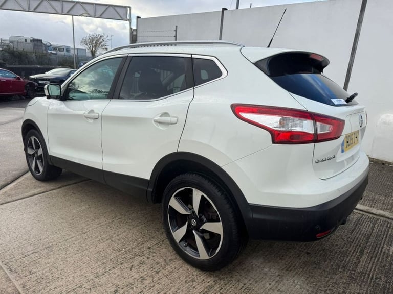2015 15 NISSAN QASHQAI 1.6 DCI N-TEC+ SUV 5DR DIESEL XTRON 2WD EURO 6 (S/S) (130
