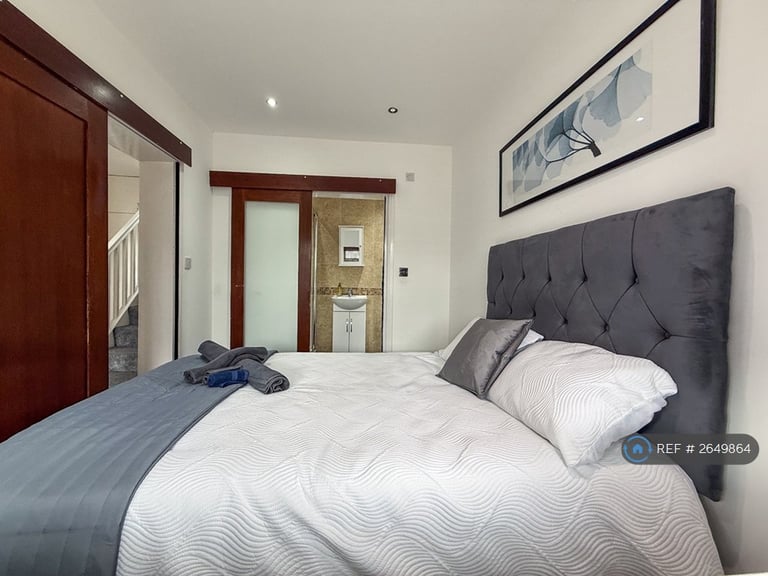 4 bedroom house in Bassett House, Orpington, BR6 (4 bed) (#2649864)