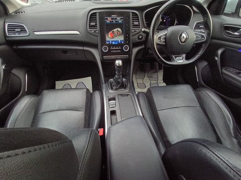 2016 Renault Megane 1.6 dCi Signature Nav Hatchback 5dr Diesel Manual Euro 6 (s/s) (130 ps) Hatch...