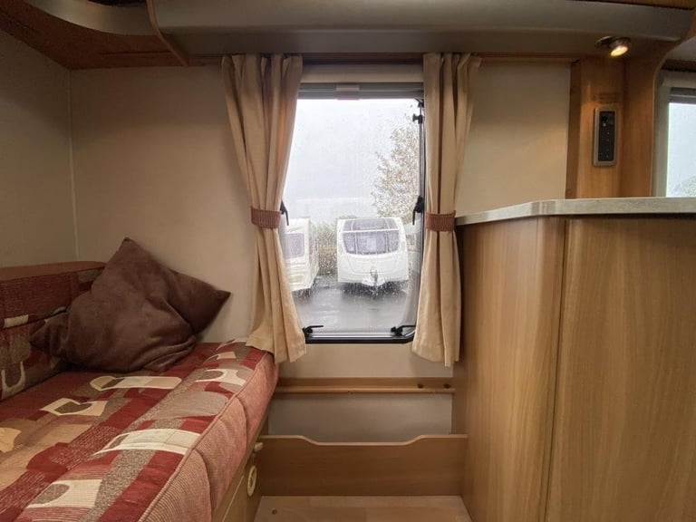 2009 SWIFT SUNDANCE 590RL 4 BERTH MOTORHOME