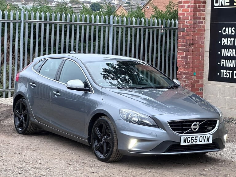 2015 Volvo V40 1.6 D2 R-Design Euro 5 (s/s) 5dr HATCHBACK Diesel Manual