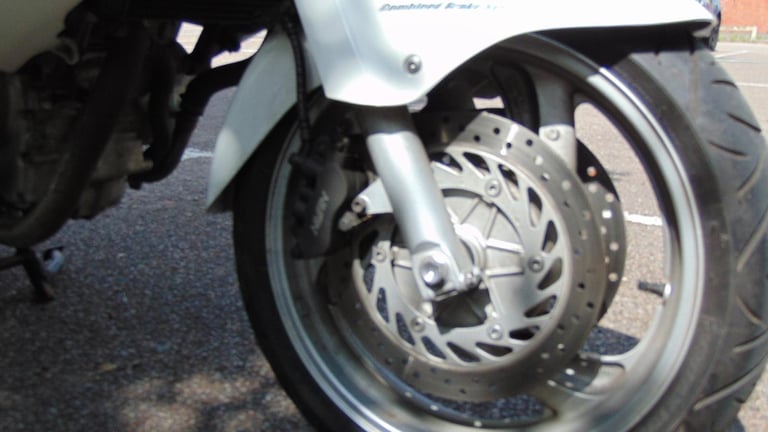 Honda NT650V Deauville 2005 low miles shaft drive Budget Tourer new MOT p/ex ok 