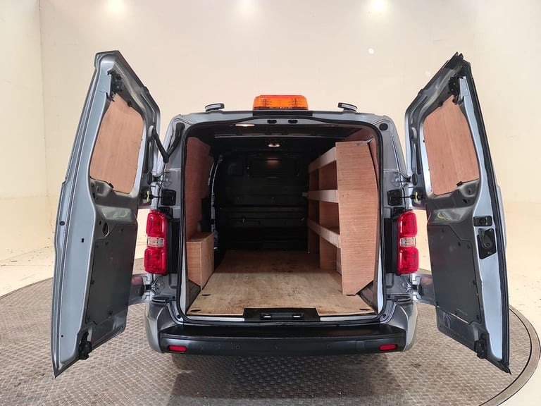 VAUXHALL VIVARO 2.0 TURBO D 3100 SPORTIVE P/V L2 H1 145 BHP LWB DIESEL