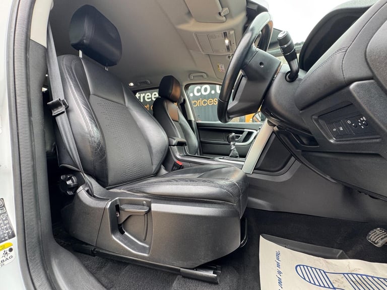 2017 Land Rover Discovery Sport 2.0 TD4 SE Tech 4WD Euro 6 (s/s) 5dr ESTATE Diesel Manual