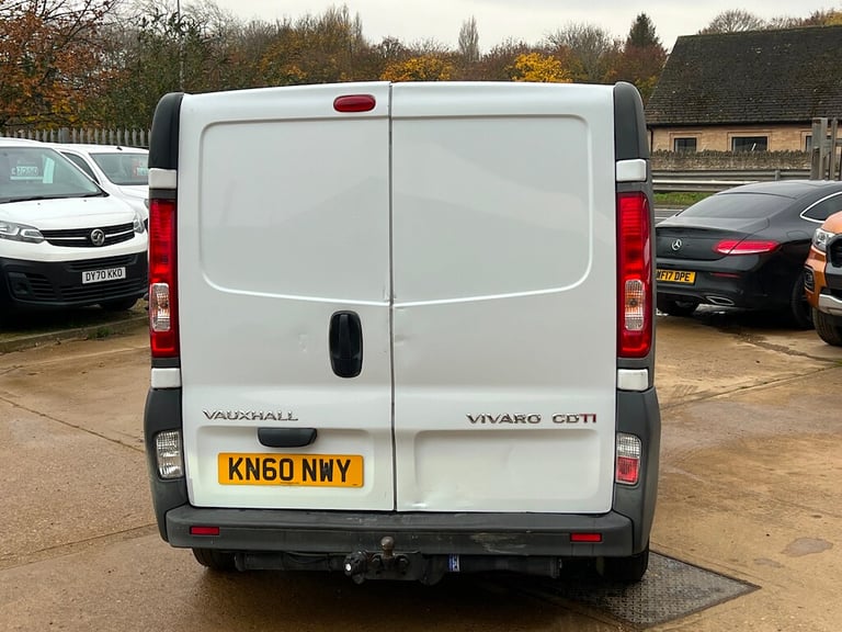 2010 Vauxhall Vivaro 2.0 2700 CDTi Panel Van 4dr Diesel Manual FWD L1 (215 g/km, 113 bhp) Panel V...