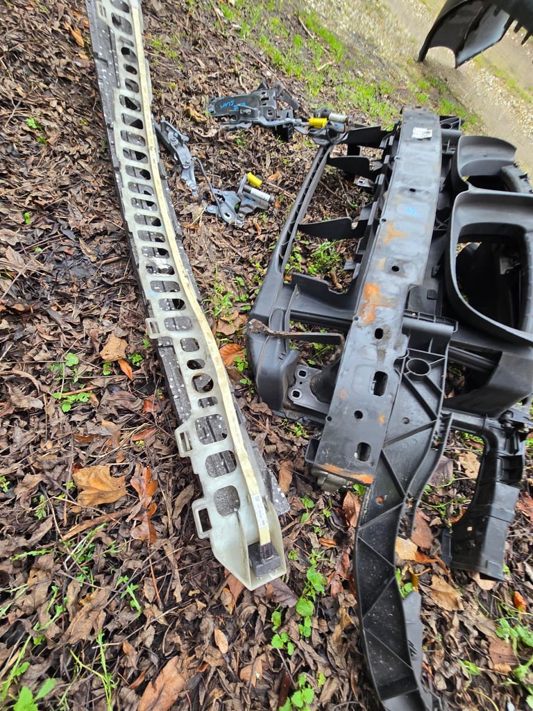Bmw 1 Series E88 E82 Lci Slam Panel Pedestrian sensor BRACKET HINGES ACTUATORS Breaking Parts 