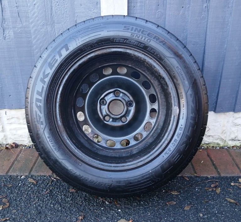 VW caddy wheel, steel,Volkswagen part 2K061027B with 195/65/15 premium tyre 7mm tread