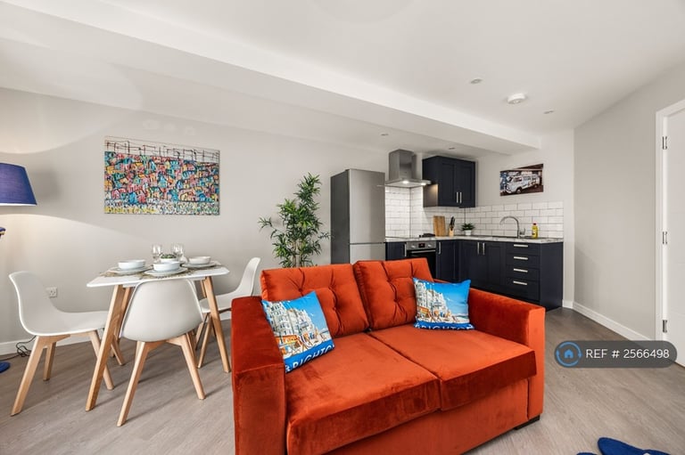 2 bedroom flat in Richmond Place, Brighton, BN2 (2 bed) (#2566498)