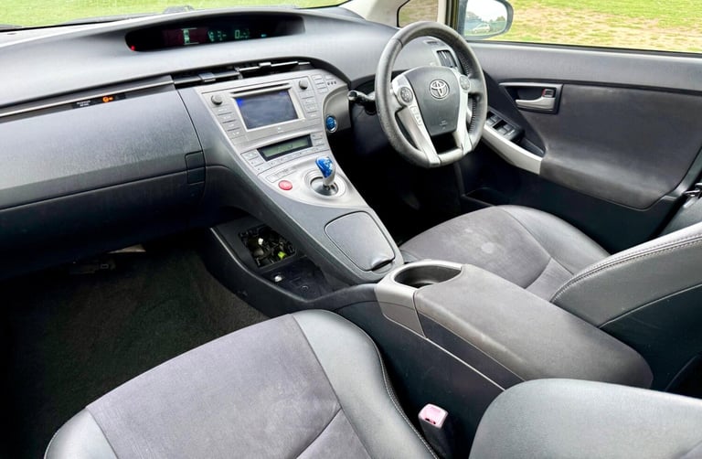 2012 Toyota Prius 1.8 VVT-h T Spirit Hatchback 5dr Petrol Hybrid CVT Euro 5 (s/s) (136 ps) HATCHB...