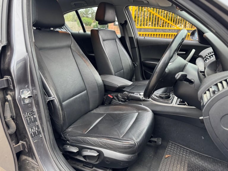 2005 BMW 1 Series 120i SE 5dr Step Auto HATCHBACK PETROL Automatic