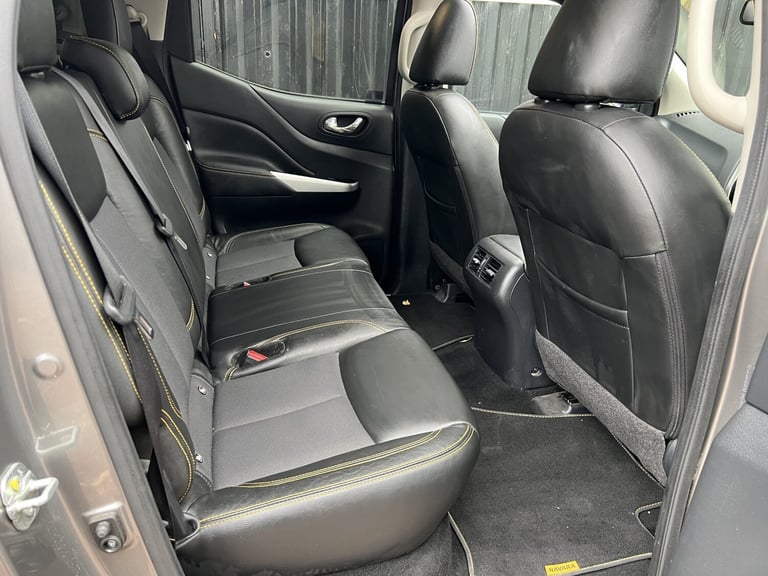 NISSAN NAVARA 2.3 dCi N-Guard 2019