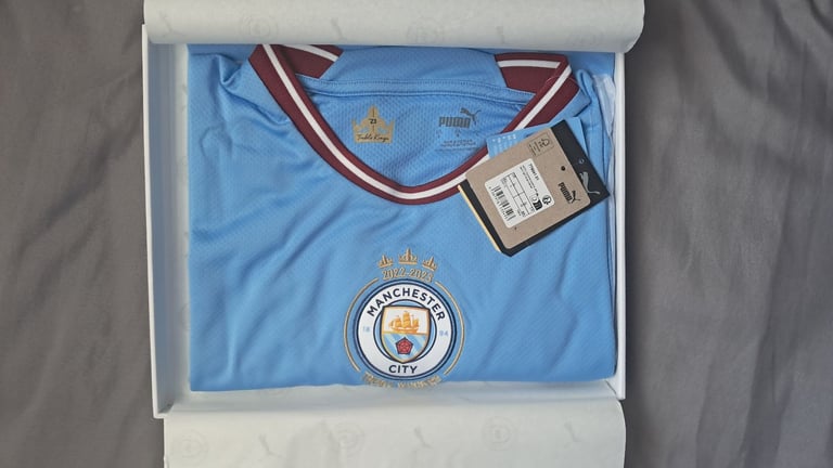 Manchester city rare treble winners boxed shirt