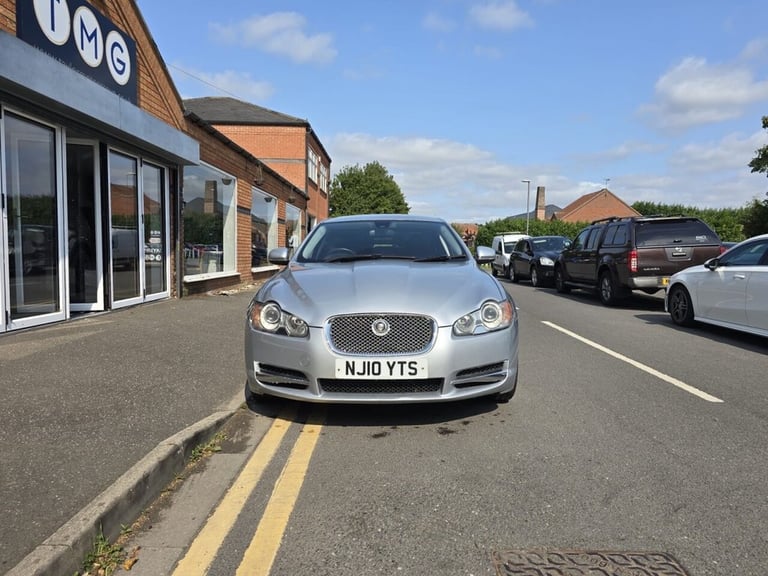 2010 Jaguar XF 3.0 V6 PREMIUM LUXURY 4d 240 BHP Saloon Diesel Automatic