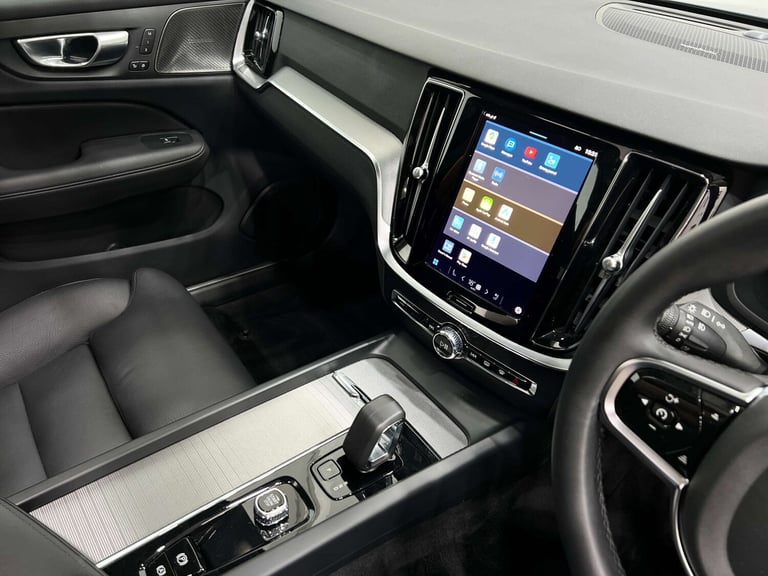 2023 Volvo V60 2.0 V60 Ultimate B4 MHEV Auto 5dr Estate Hybrid Automatic