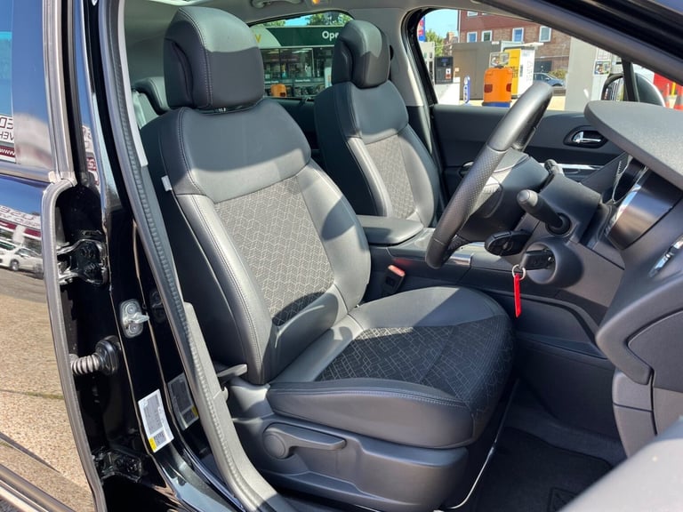 2016 Peugeot 3008 BLUE HDI S/S ALLURE Hatchback Diesel Automatic