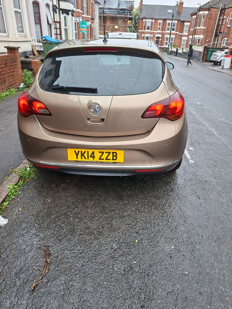 Vauxhall, ASTRA, Hatchback, 2014, Manual, 1598 (cc), 5 doors