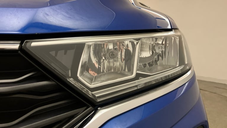 2021 Volkswagen T-Roc 1.5 TSI EVO Design 5dr DSG Petrol Hatchback Hatchback Petrol Automatic