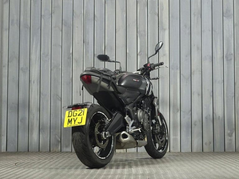 2021 21 TRIUMPH TRIDENT 660